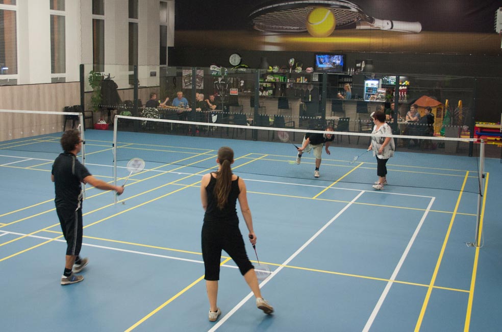 Replay fitness badminton squash boulder sportovní